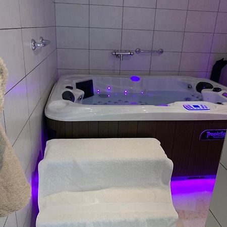Appartement Avec Jacuzzi Hammam Sauna Privatise Au Rez De Chaussee Ds Maison A Voglans A 2 Kilometres Du Lac Du Bourget En Savoie Entre Chambery Et Aix Les Bains Cure Thermale Екстер'єр фото