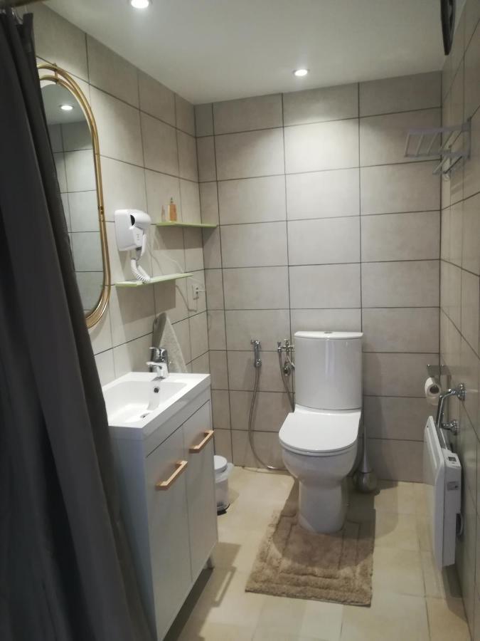 Appartement Avec Jacuzzi Hammam Sauna Privatise Au Rez De Chaussee Ds Maison A Voglans A 2 Kilometres Du Lac Du Bourget En Savoie Entre Chambery Et Aix Les Bains Cure Thermale Номер фото